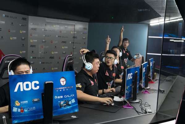 直以来是冬 直以来是冬