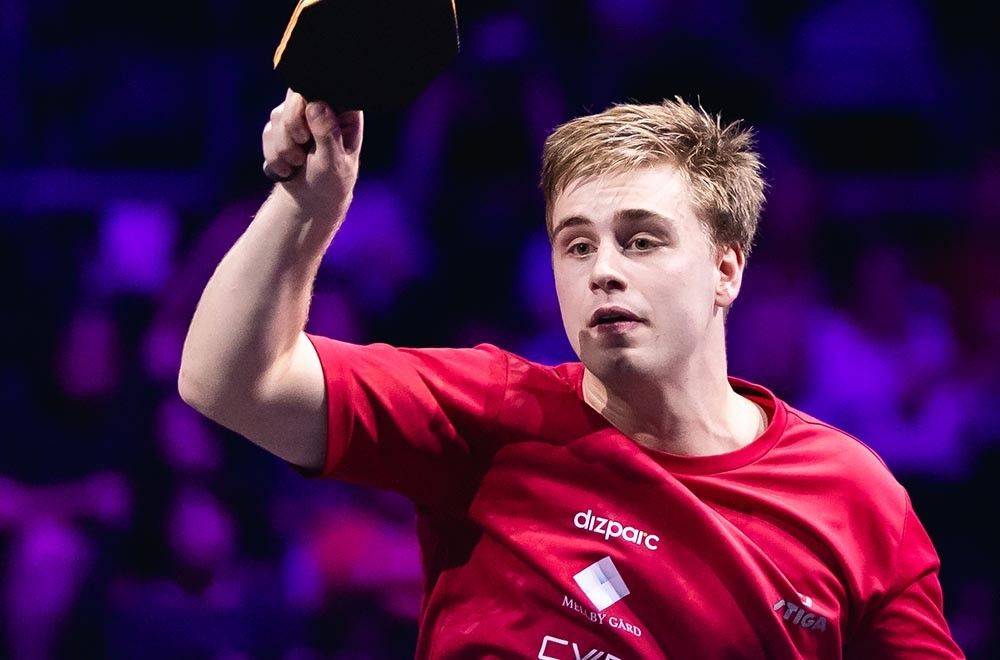 她的开球相 她的开球相