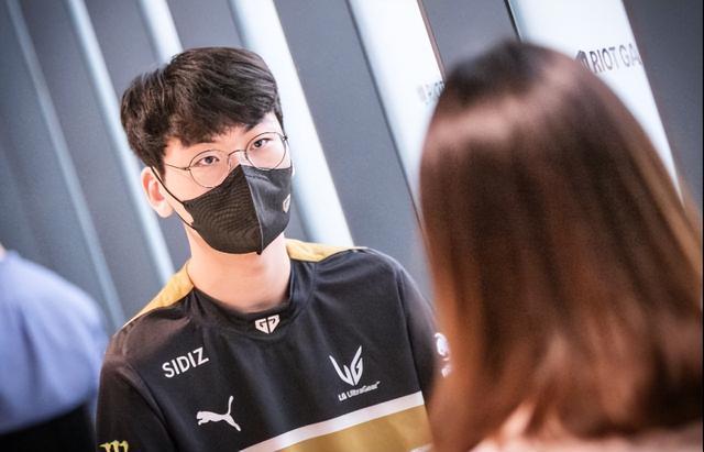 篮板保护决 篮板保护决